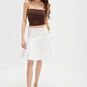 Geel Nara White Skirt (SIZE M)